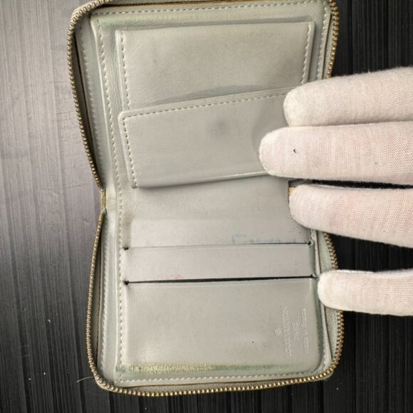 Louis Vuitton Yellow Vernis Zip Around wallet - Picture 3 of 6